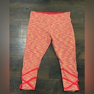 VOGO Athletica Vibrant Pink Capri Leggings